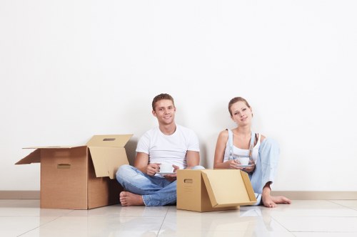 Professional furniture removal van for Coulsdon property clearance